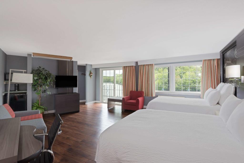 Super 8 By Wyndham Sturbridge Ξενοδοχείο Εξωτερικό φωτογραφία